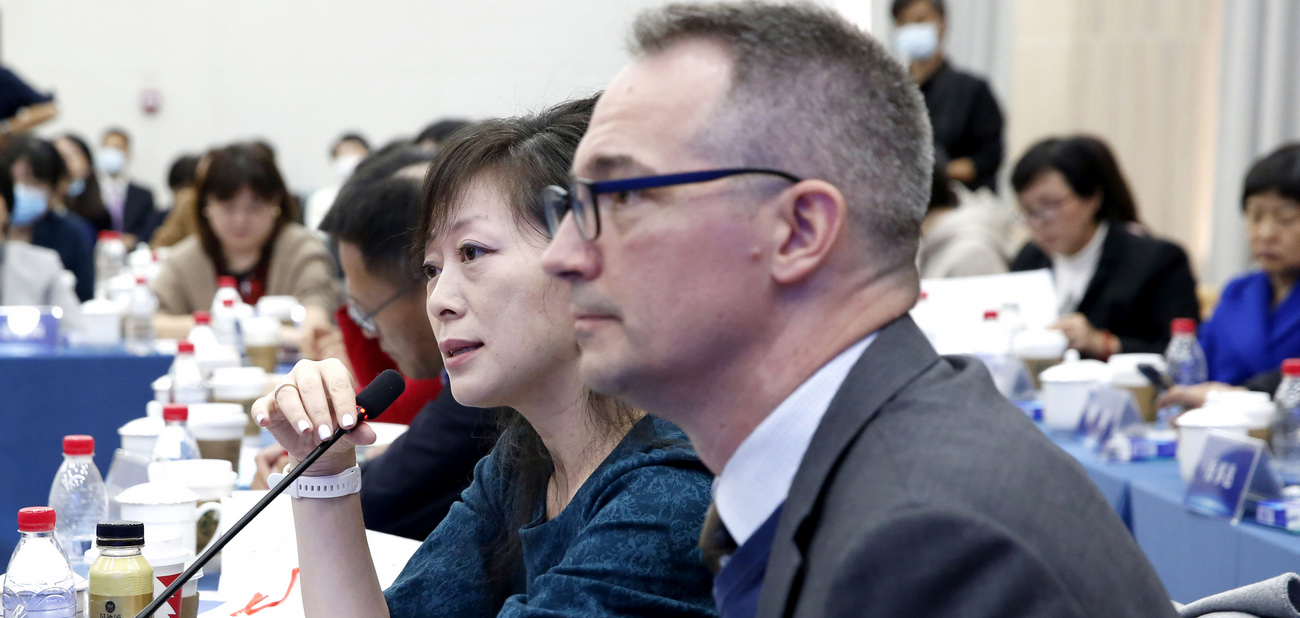 中國擴(kuò)大高水平開放決心不變 外企稱更看好中國市場<p>    企業(yè)代表表示，通過聆聽圓桌會關(guān)于黨的二十大報告的詳細(xì)解讀，對于報告重點內(nèi)容有了更深入更全面的掌握和理解，更加提振了在華投資的信心。<p>